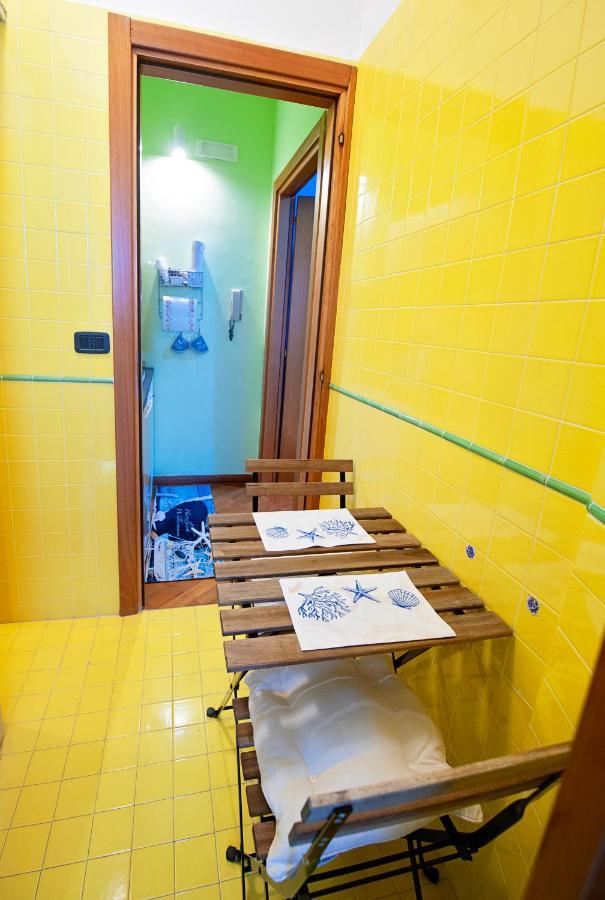Casa "Kapri" Da Eva - Salerno Centro Con Self Check-In Διαμέρισμα Εξωτερικό φωτογραφία