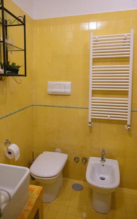 Casa "Kapri" Da Eva - Salerno Centro Con Self Check-In Διαμέρισμα Εξωτερικό φωτογραφία